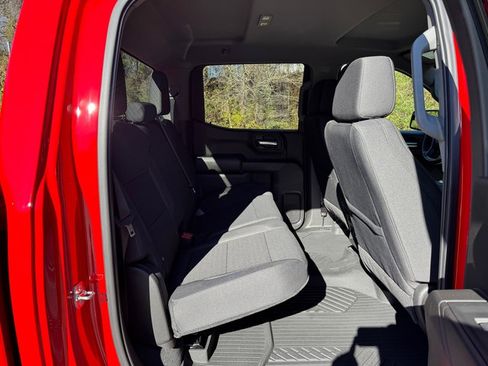 Used 2025 Chevrolet Silverado 1500 Custom Trail Boss w/ Turbomax Blackout Package image 16