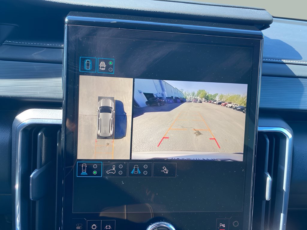 Used 2025 GMC Acadia Elevation FWD image 24