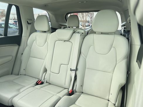 Used 2023 Volvo XC90 B5 Plus w/ Protection Package Premier image 25