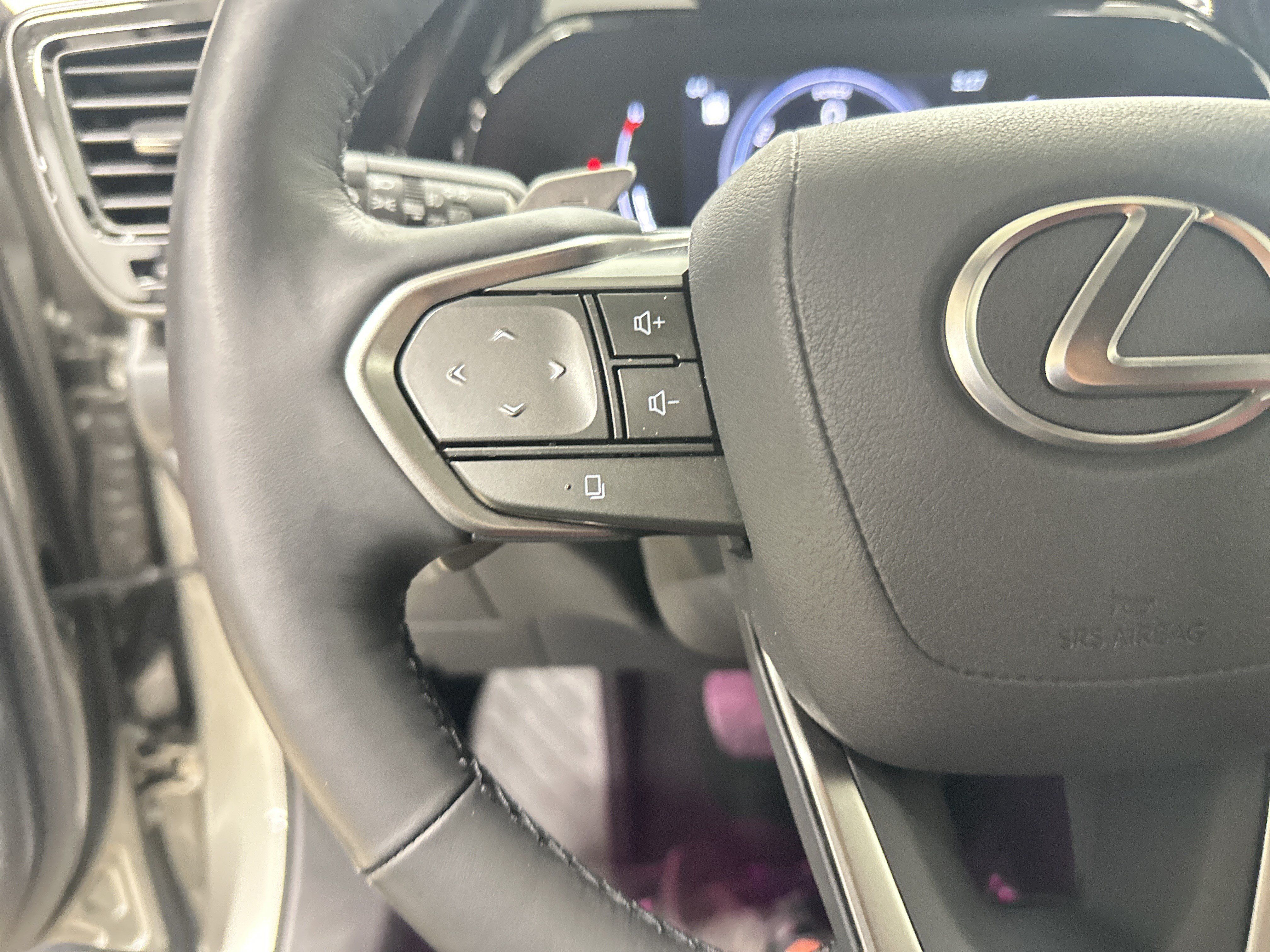 Certified 2025 Lexus NX 350h AWD w/ Accessory Package (2T) image 19