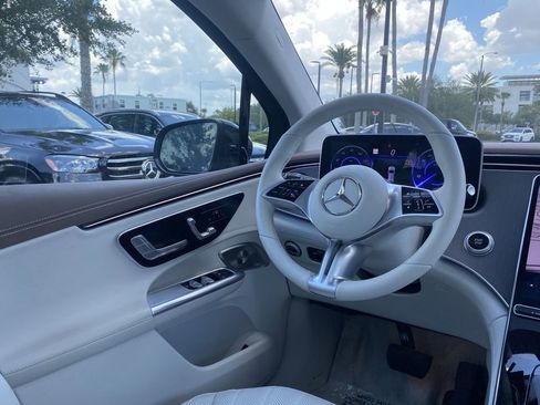 Certified 2023 Mercedes-Benz EQE 500 4MATIC SUV image 3