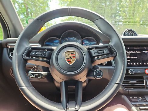 Certified 2025 Porsche Macan Turbo AWD/4WD image 35