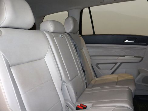 Used 2021 Volkswagen Atlas SEL image 19