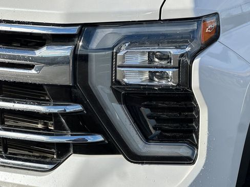 Used 2024 Chevrolet Silverado 2500 LTZ w/ LTZ Plus Package image 50