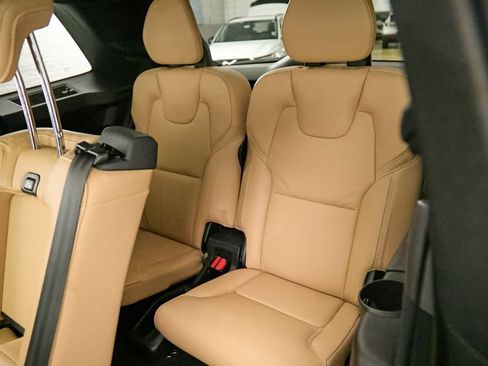 Certified 2023 Volvo XC90 T8 Ultimate w/ Lounge Package AWD/4WD image 21