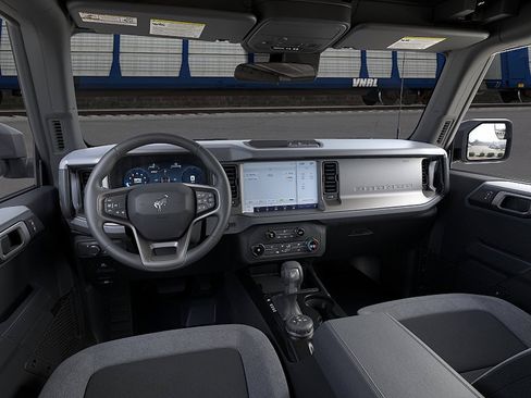 New 2026 Ford Bronco 4-Door AWD/4WD image 9