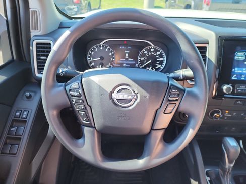 Used 2024 Nissan Frontier SV w/ Tow Package image 19