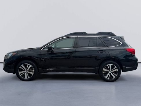 Used 2019 Subaru Outback 2.5i Limited AWD/4WD image 6