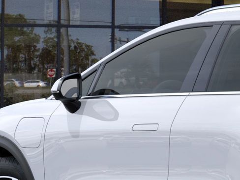 New 2026 Chevrolet Equinox EV LT image 36