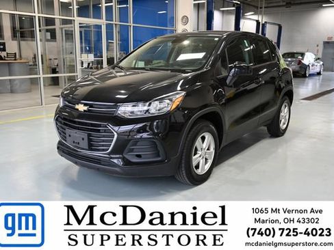 Used 2020 Chevrolet Trax LS w/ Tint and Cruise Package AWD/4WD image 1