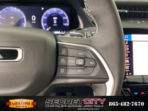 New 2026 Jeep Grand Cherokee L Limited image 17