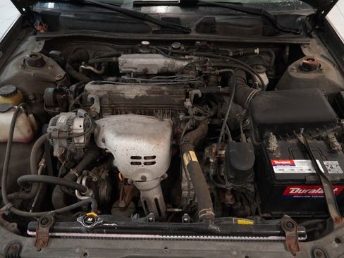 Used 2000 Toyota Camry LE FWD image 34