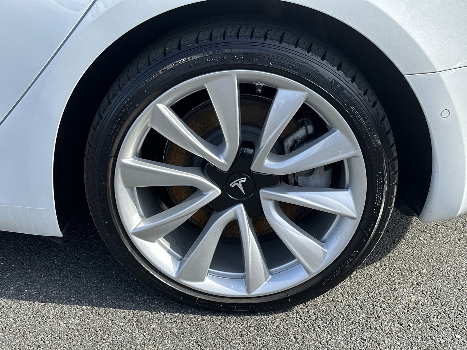Used 2018 Tesla Model 3 Long Range AWD/4WD image 13