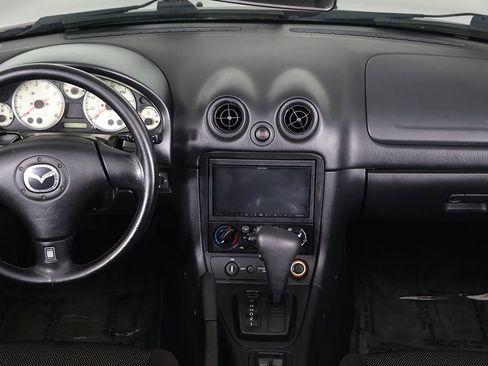 Used 2003 MAZDA MX-5 Miata image 23
