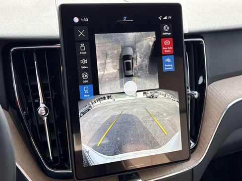 New 2026 Volvo XC60 B5 Plus w/ Protection Package Premier image 26