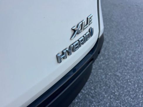 Used 2021 Toyota Sienna XLE image 39