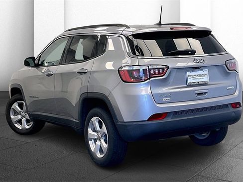 Used 2019 Jeep Compass Latitude image 8