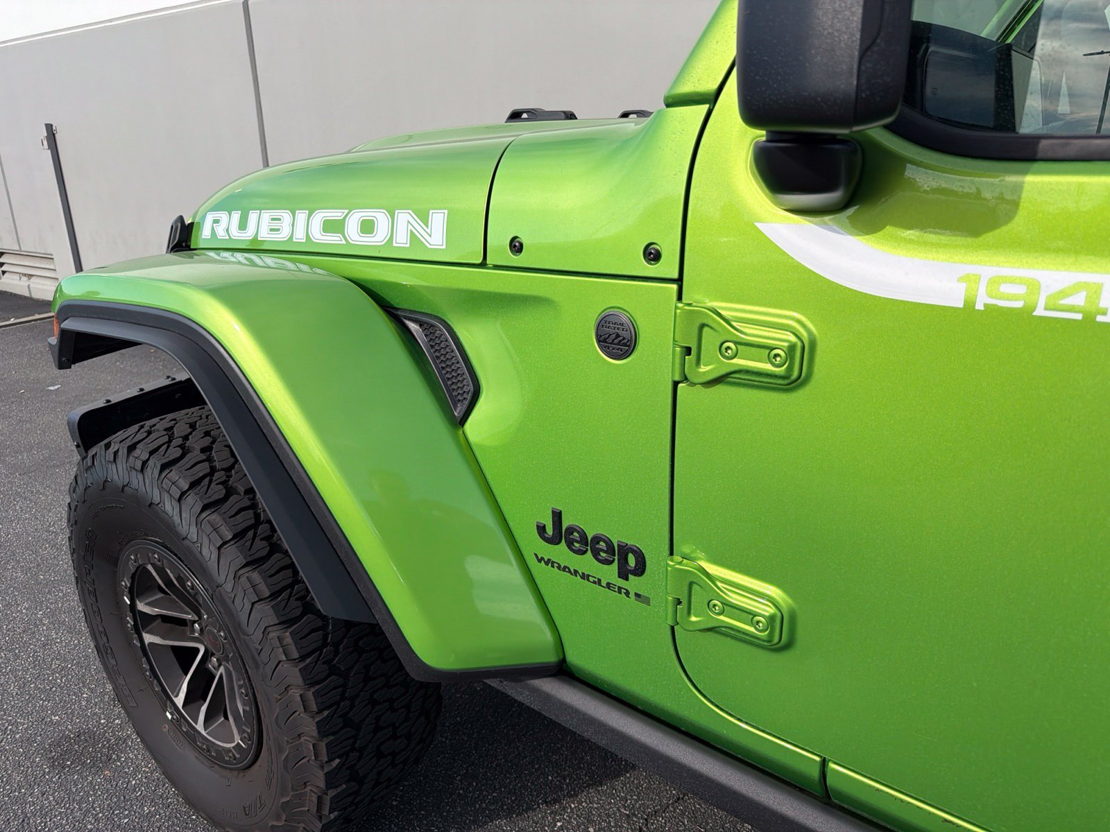 Used 2026 Jeep Wrangler Unlimited Rubicon AWD/4WD image 8