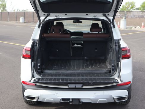 Used 2023 BMW X5 xDrive40i w/ Premium Package AWD/4WD image 16