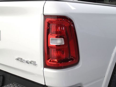 New 2026 RAM 1500 4x4 Crew Cab image 44