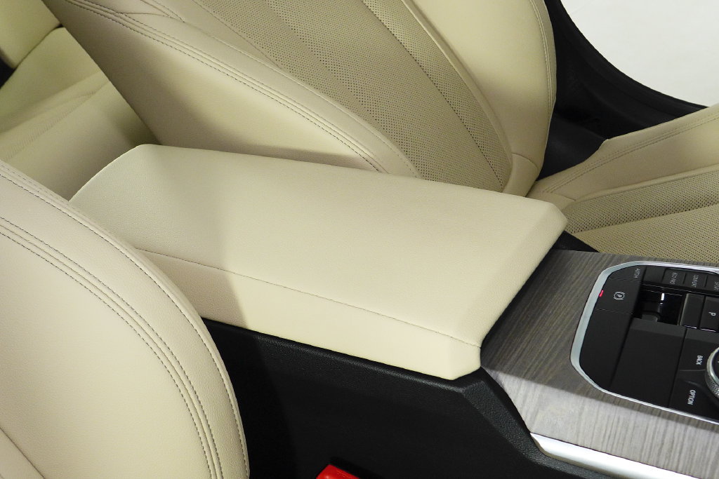 Used 2026 BMW 330i Sedan w/ Convenience Package RWD image 16