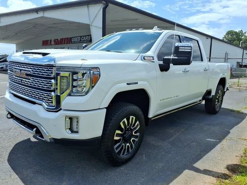 Used 2021 GMC Sierra 2500 Denali w/ Denali Ultimate Package AWD/4WD image 3