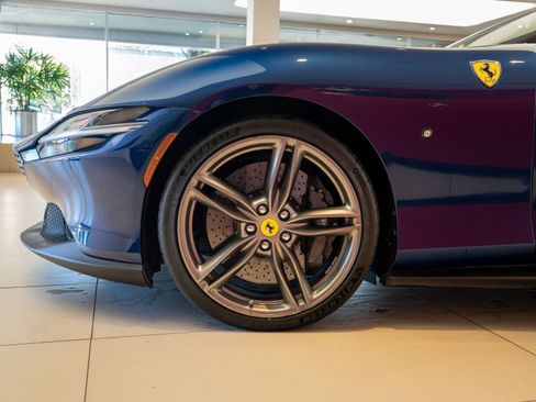 Used 2021 Ferrari Roma RWD image 3