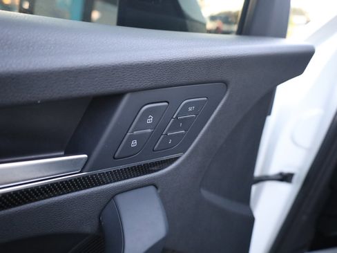 Used 2019 Audi SQ5 Prestige image 5