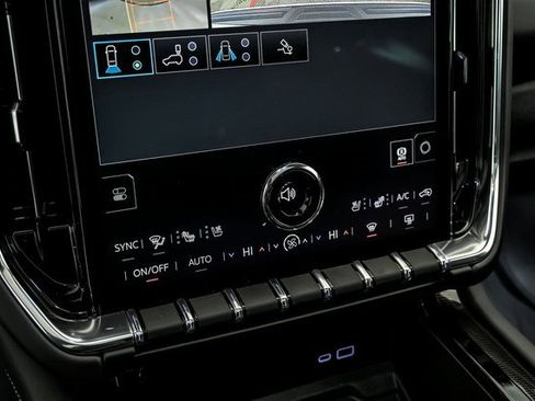 New 2026 GMC Yukon XL Elevation w/ Elevation Premium Package image 18