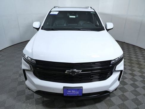 Used 2023 Chevrolet Suburban RST w/ Sport Performance Package AWD/4WD image 3