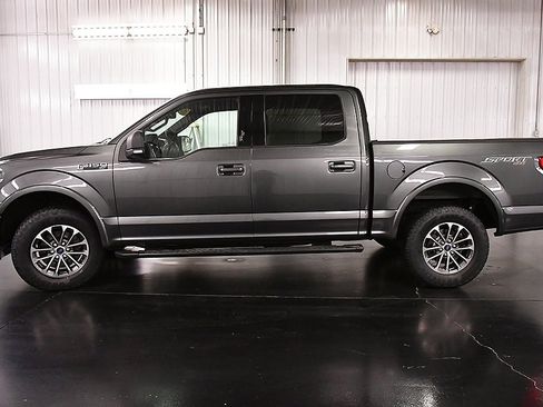 Used 2020 Ford F150 XLT w/ Equipment Group 302A Luxury image 4