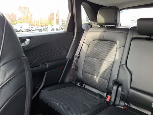 New 2026 Ford Escape SE FWD image 19