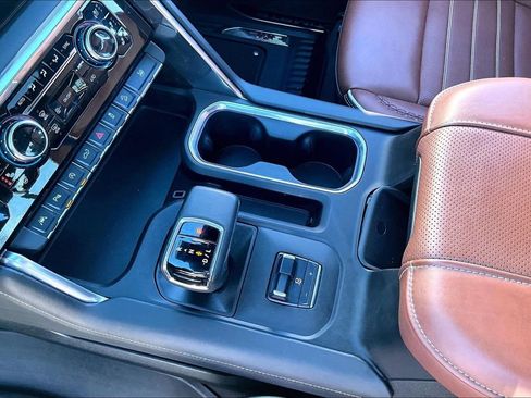 Used 2024 GMC Sierra 1500 Denali Ultimate image 18