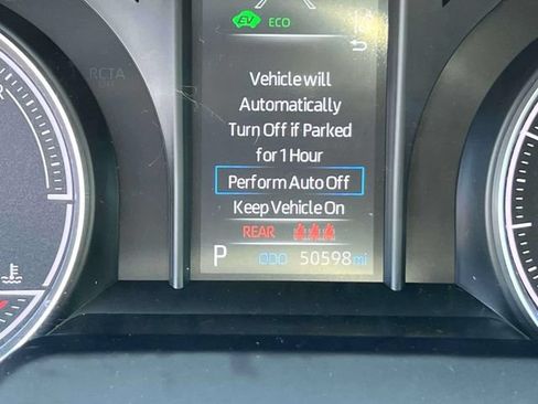 Used 2021 Toyota Venza LE AWD/4WD image 31