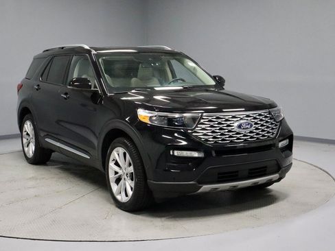 Certified 2023 Ford Explorer Platinum w/ Class IV Trailer Tow Package image 1