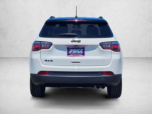 Used 2018 Jeep Compass Latitude AWD/4WD image 7