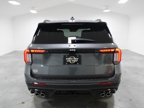 New 2026 Ford Explorer ST w/ Sun And Sound Package image 7