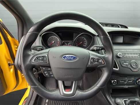 Used 2018 Ford Focus ST image 11