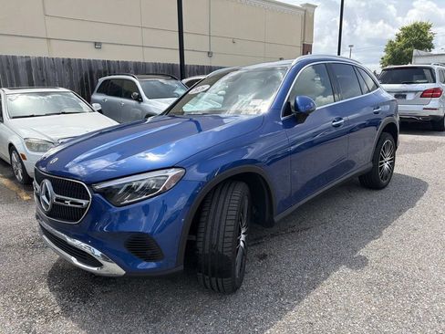 Used 2026 Mercedes-Benz GLC 300 image 3