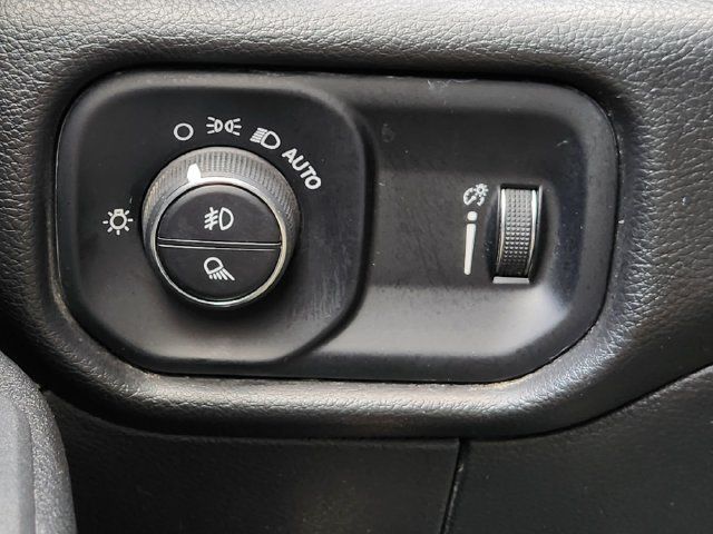Certified 2025 RAM 2500 Tradesman AWD/4WD image 28