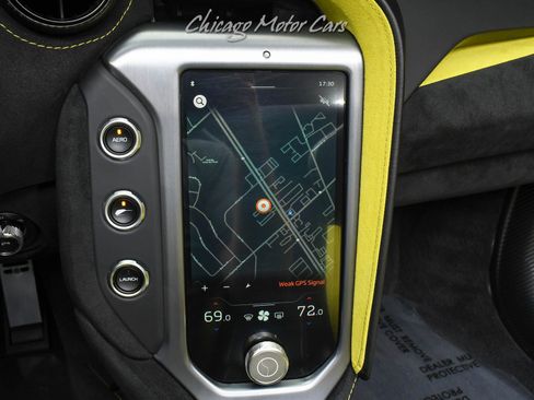 Used 2024 McLaren 750S Spider image 15