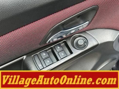Used 2014 Chevrolet Cruze LT FWD image 11