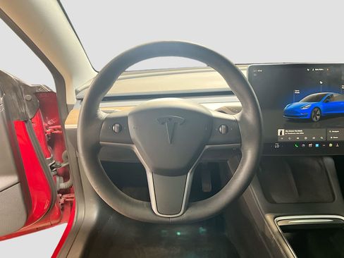 Used 2023 Tesla Model 3 Standard Range image 10