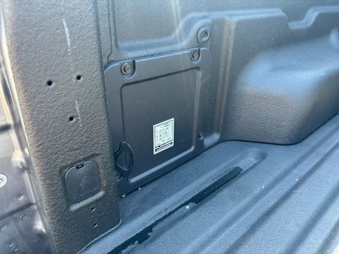 Used 2025 Ford Maverick Lobo image 17