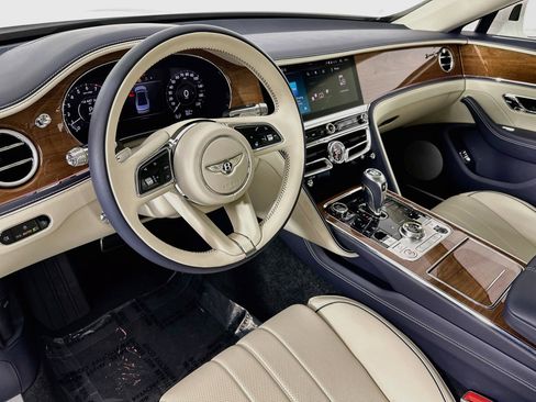 Used 2026 Bentley Flying Spur V8 AWD/4WD image 12