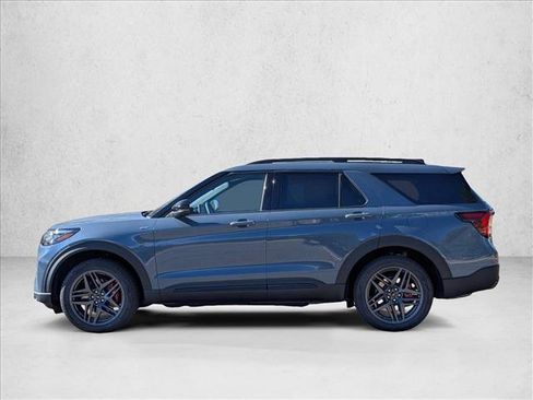 New 2026 Ford Explorer ST-Line w/ ST-Line Street Pack image 9