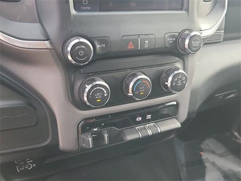 Used 2024 RAM 2500 Big Horn image 33