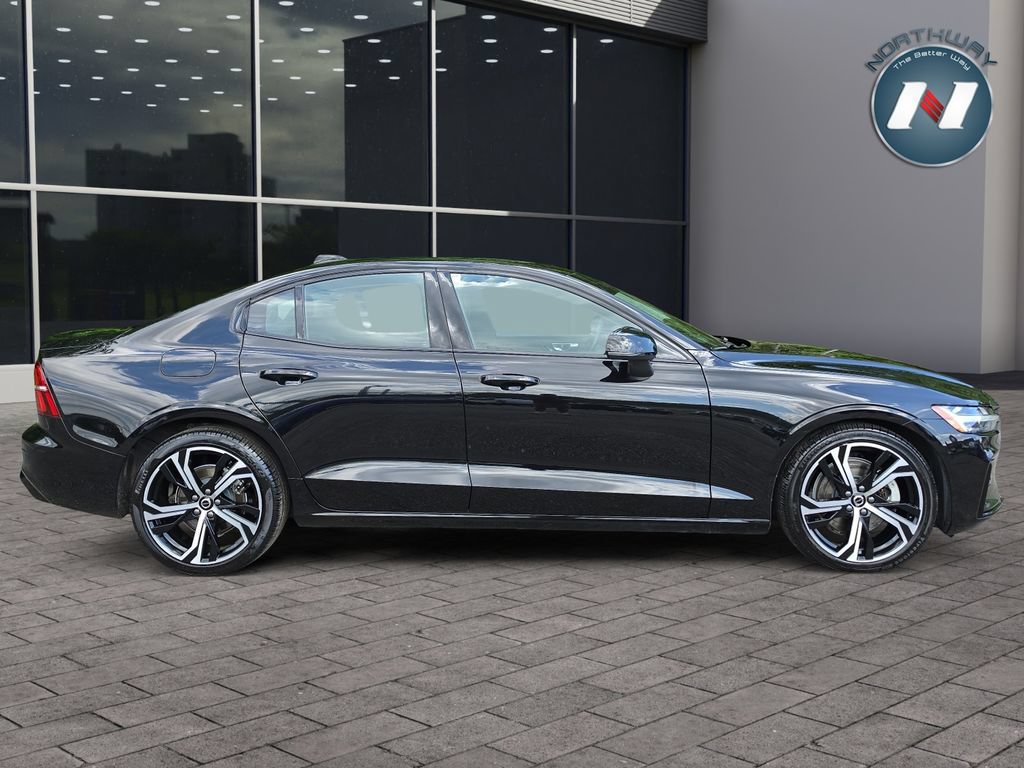 Used 2024 Volvo S60 B5 Core AWD/4WD image 6