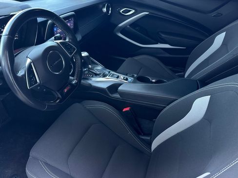 Used 2022 Chevrolet Camaro SS RWD image 11