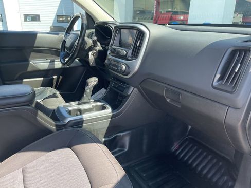 Used 2022 Chevrolet Colorado LT w/ Fleet Safety Package AWD/4WD image 22